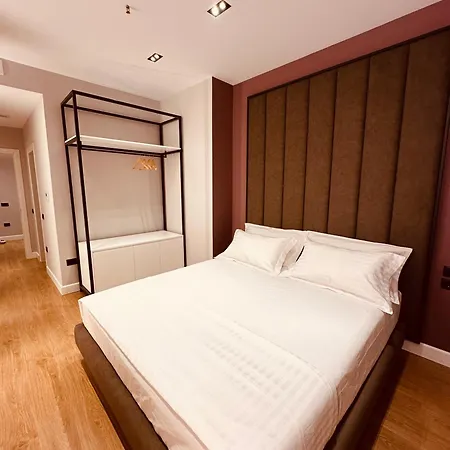 Azul Affittacamere Tirana