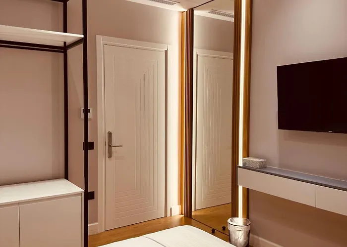 Gasthuis Azul Tirana