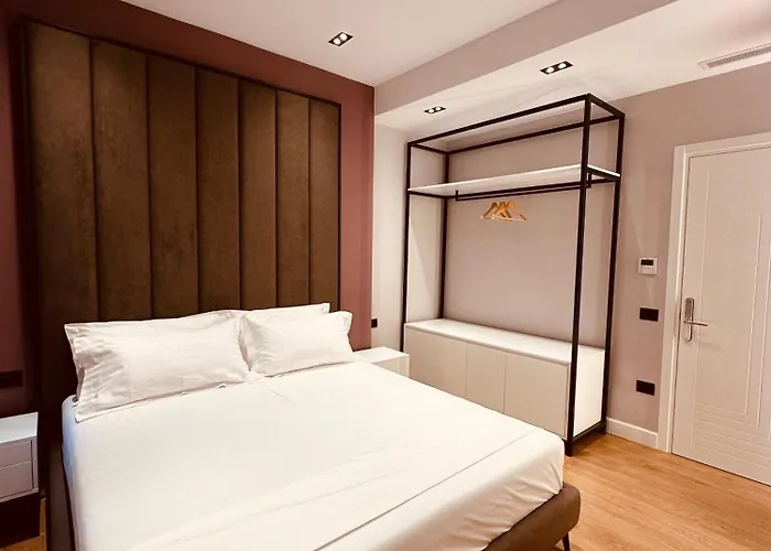 Azul Gasthuis Tirana